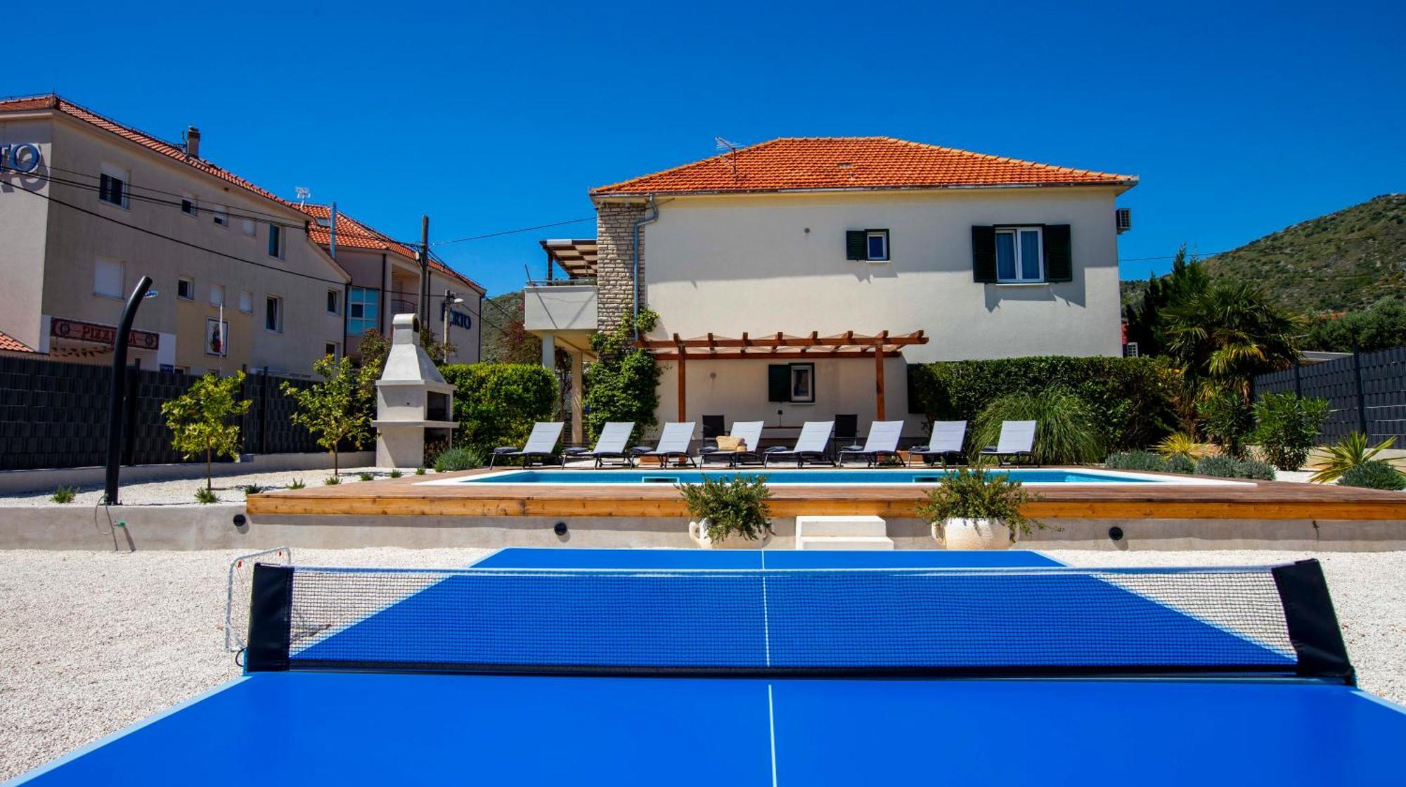 Apartment Laura Trogir Eksteriør billede