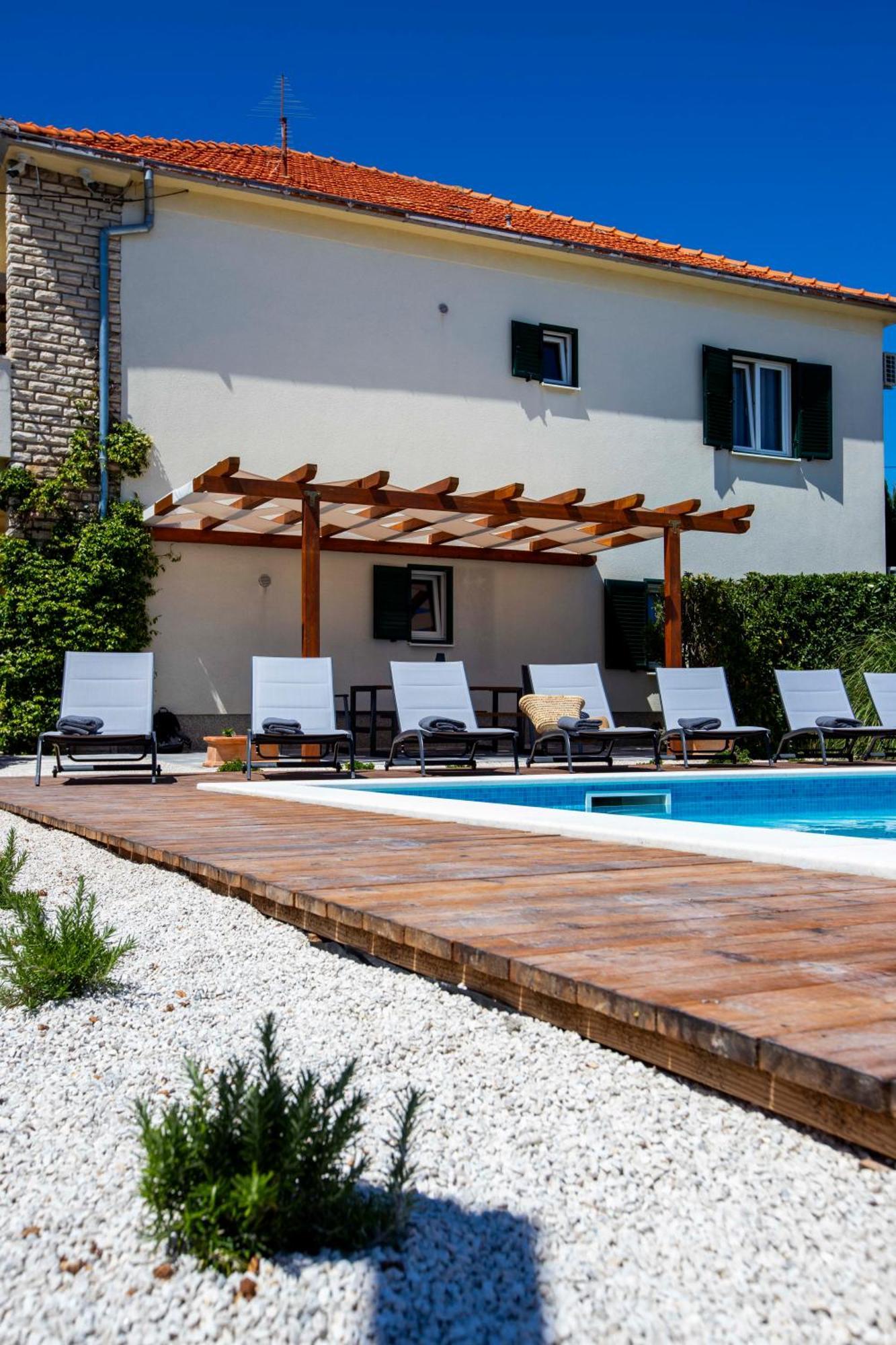Apartment Laura Trogir Eksteriør billede
