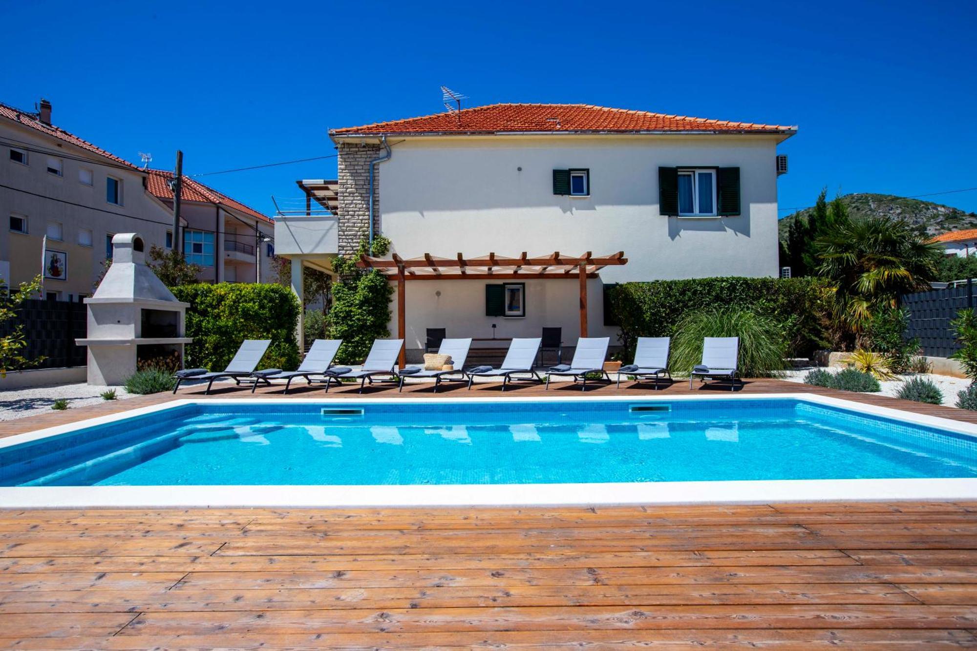 Apartment Laura Trogir Eksteriør billede