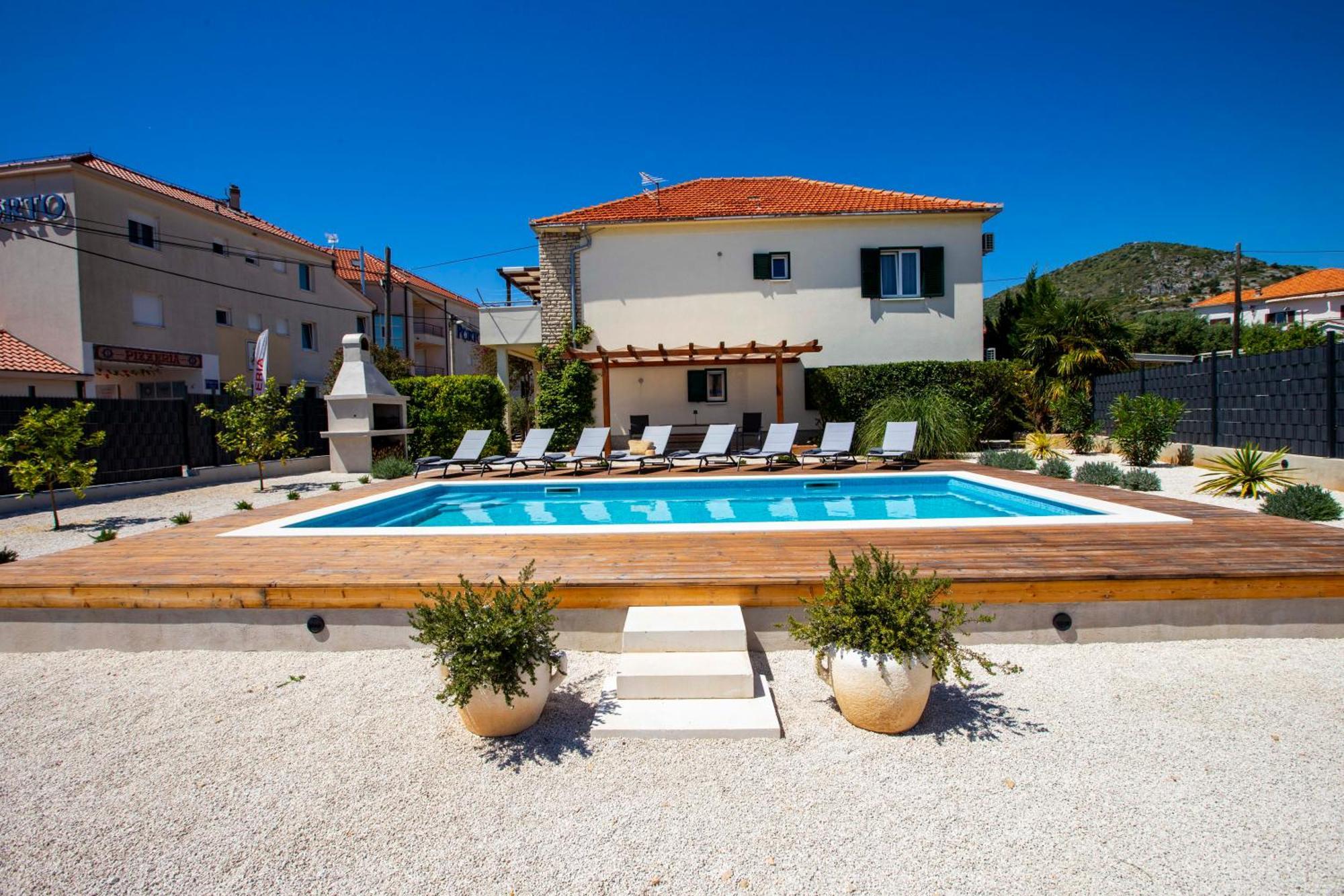 Apartment Laura Trogir Eksteriør billede