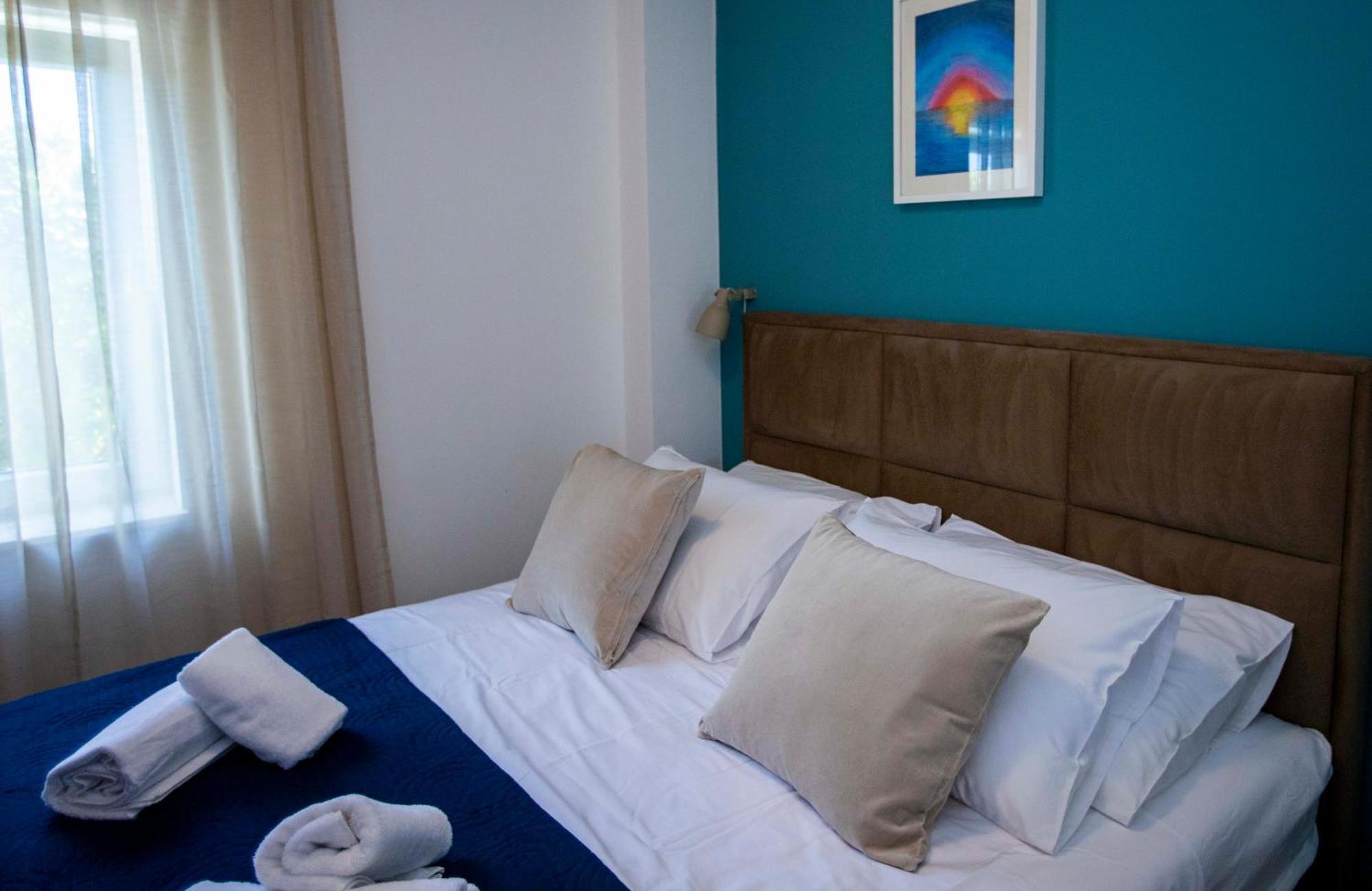 Apartment Laura Trogir Eksteriør billede